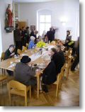 20061009_DieWirklichkeitImFragmentTischahardtHerbert_18_GeselligeRundePfarrkaffe.JPG