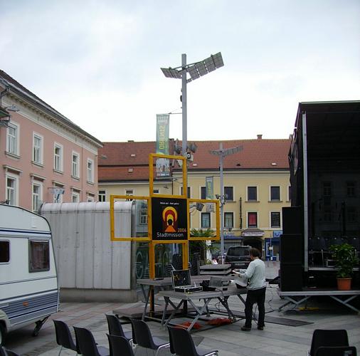 20061014_Auftaktveranstaltung_02_VorbereitungKreuz.JPG