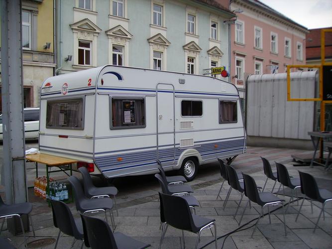 20061014_Auftaktveranstaltung_03_DerWohnwagen.JPG