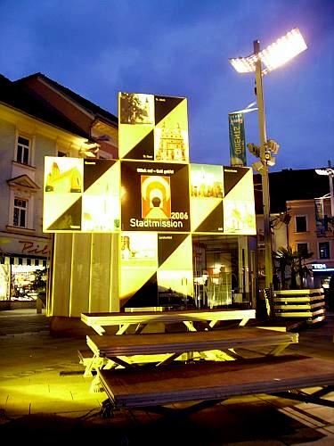 20061014_Auftaktveranstaltung_39_KreuzFertig.JPG