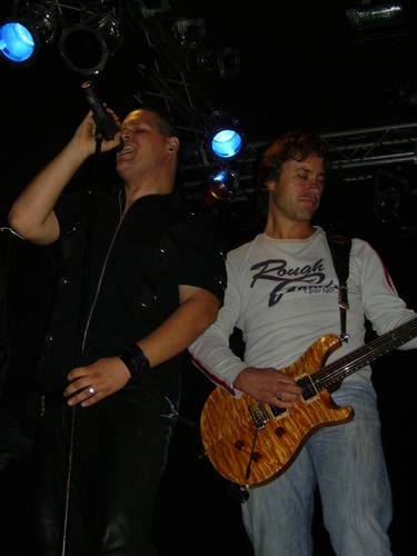 20061020_AbtprimasFeedback_30_BacksangerGitarrist.JPG