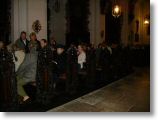 20061029_Abschluss_24_LeuteInKirche.JPG